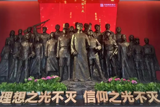 Ǭͼ�¾�Ӣ�ң��廳����Ϊ�˸��õĴ��С�